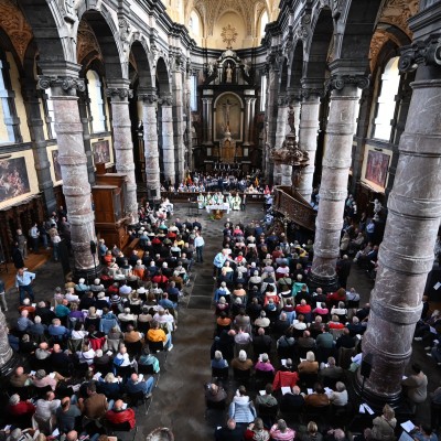 La Messe en wallon : revivez en images ce moment fort des Fêtes de Wallonie.